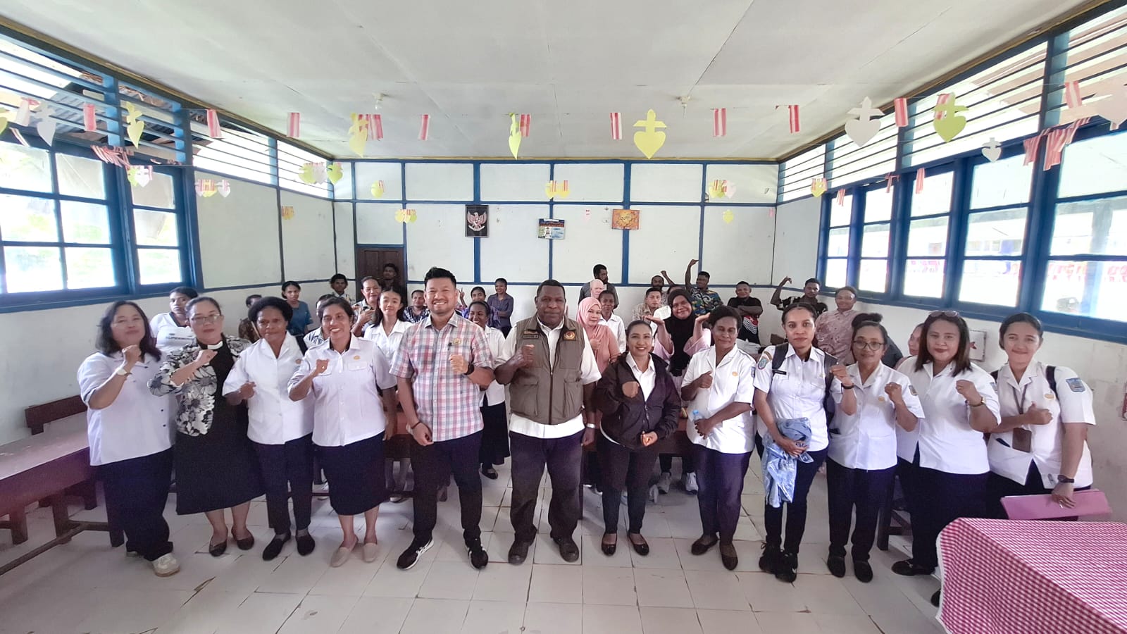 Hadiri Launching PKBM Mutiara GKI Bethel Doom, Kakak RR: PKBM Menjawab Keresahan Masyarakat Pulau Doom