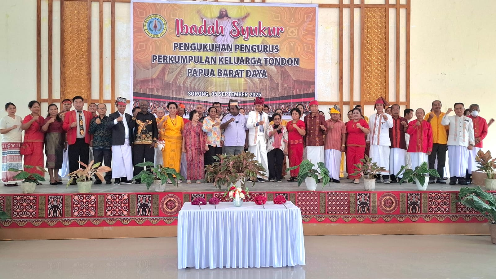 Hadiri Pengukuhan Pengurus Keluarga Tondon Papua Barat Daya, Elisa Kambu: Bisa Sinergi Membangun Papua Barat Daya